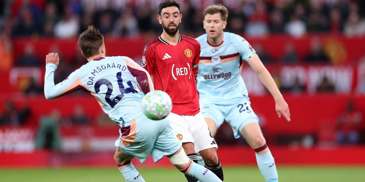 Fernandes’s Triumph: Old Trafford’s Steadfast Star Shuns Petrodollars for Acclaim Fernandes’s Triumph: Old Trafford’s Steadfast Star Shuns Petrodollars for Acclaim