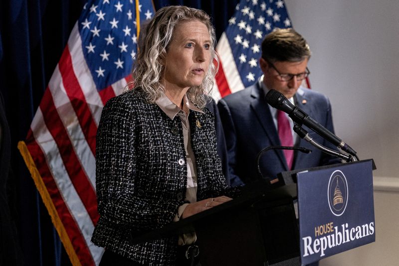 When History’s Scars Reopen: ‘Cotton-Picking’ Remark Ignites Congressional Firestorm