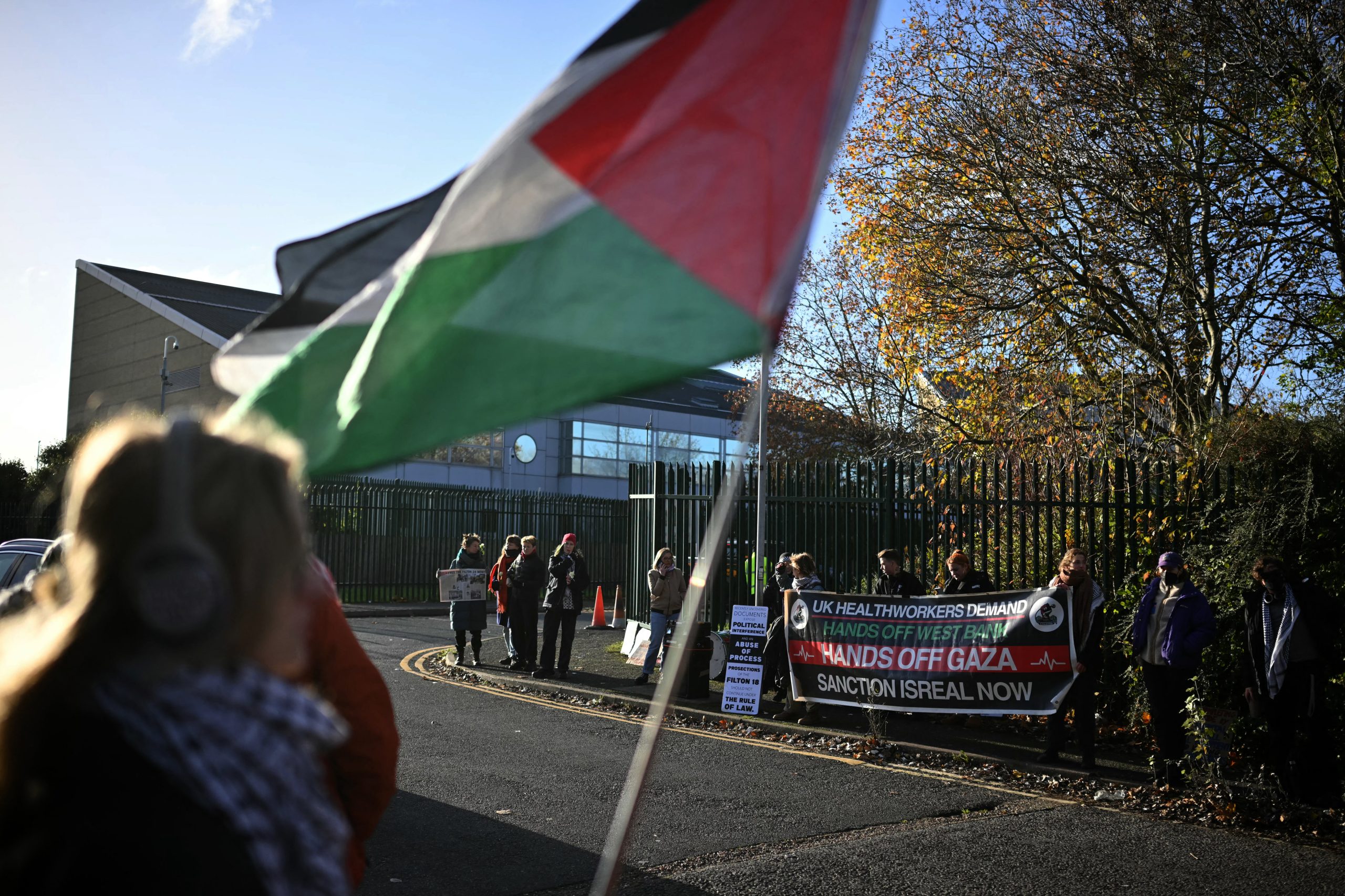 The Uncomfortable Geometry of Justice: UK Convictions Spark Debate Over Protest’s Perimeter The Uncomfortable Geometry of Justice: UK Convictions Spark Debate Over Protest’s Perimeter