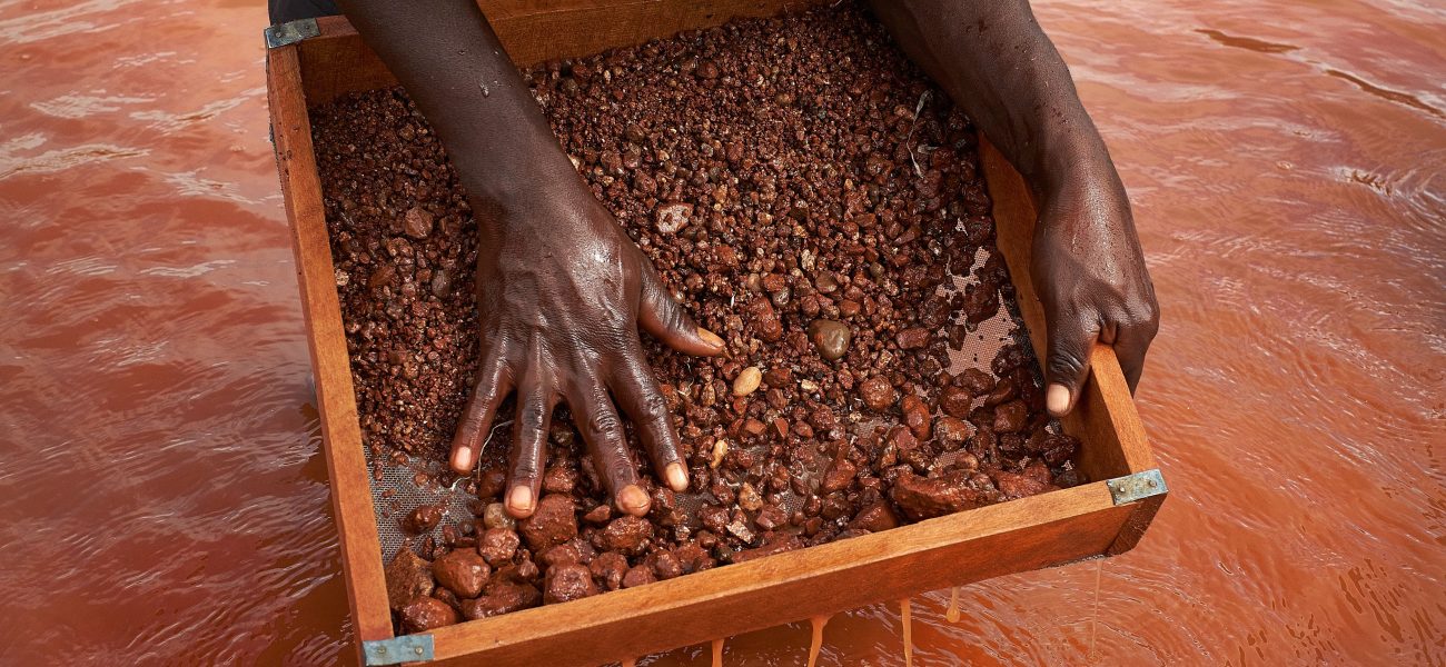Luanda’s Long Play: Angola Bets on Raw Investment, Not Resource Nationalism Luanda’s Long Play: Angola Bets on Raw Investment, Not Resource Nationalism