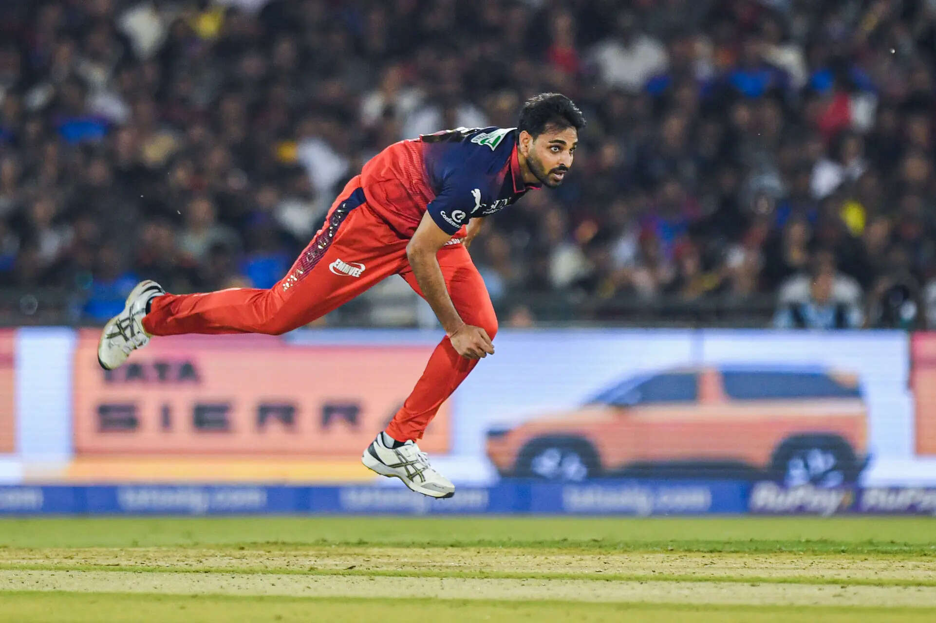 Old Glory, New Grind: The IPL’s Fickle Fortune and Bhuvneshwar Kumar’s Quiet Rebellion Old Glory, New Grind: The IPL’s Fickle Fortune and Bhuvneshwar Kumar’s Quiet Rebellion