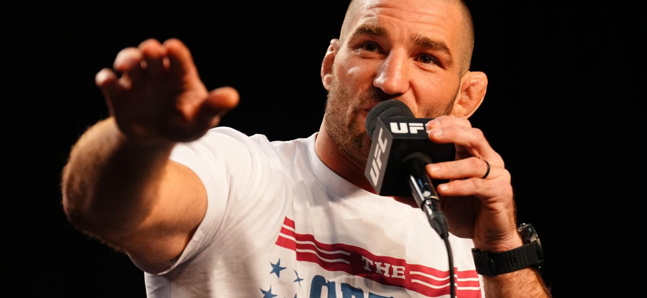 After the Blood: UFC’s Late-Night Media Circus and the Brutal Economics of Spectacle After the Blood: UFC’s Late-Night Media Circus and the Brutal Economics of Spectacle