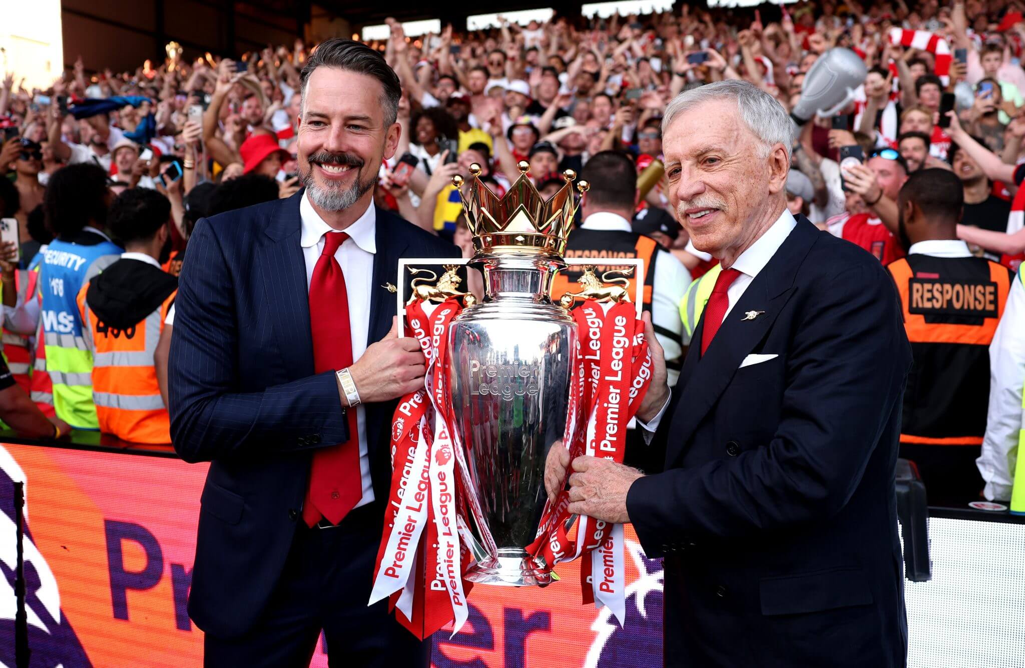 Fan Fury, Silverware, and the Quiet Coup: Inside Arsenal’s Billionaire Reckoning Fan Fury, Silverware, and the Quiet Coup: Inside Arsenal’s Billionaire Reckoning