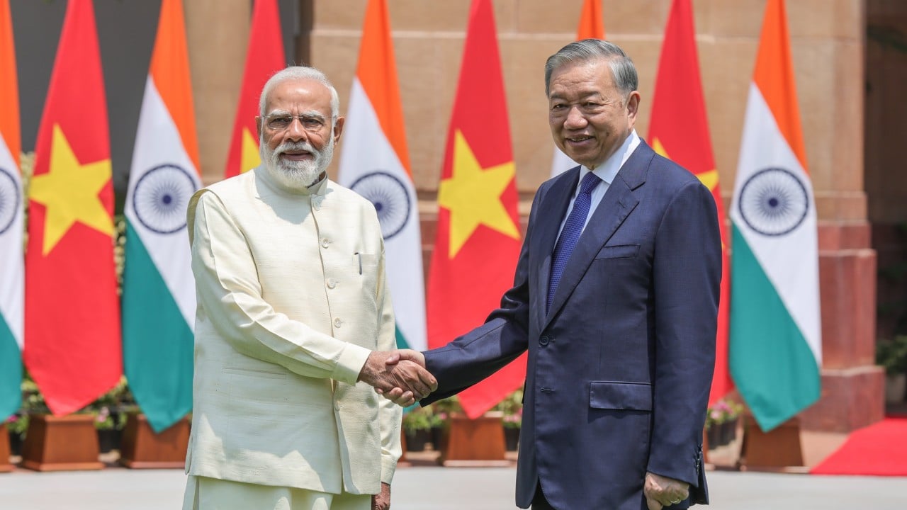 Delhi’s Delicate Dance: Vietnam Visit Underscores Asia’s Superpower Balancing Act Delhi’s Delicate Dance: Vietnam Visit Underscores Asia’s Superpower Balancing Act