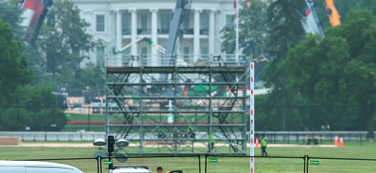 Octagon on the Lawn: White House Becomes Battleground as Spectacle Eclipses Tradition