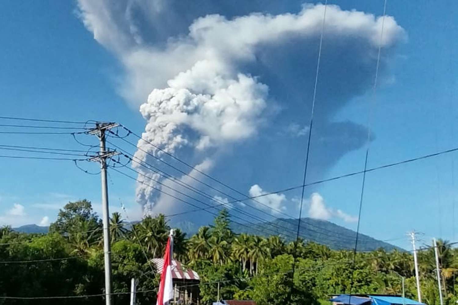 Mount Agung’s Grim Harvest: The High Cost of a ‘Walk in the Clouds’ Mount Agung’s Grim Harvest: The High Cost of a ‘Walk in the Clouds’