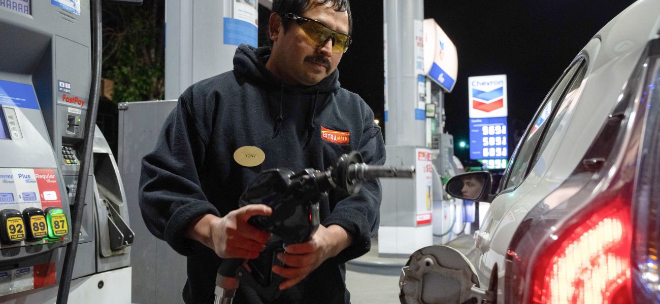 Oregon’s Road to Ruin? A Gas Tax Gamble Amidst Soaring Pump Prices Oregon’s Road to Ruin? A Gas Tax Gamble Amidst Soaring Pump Prices