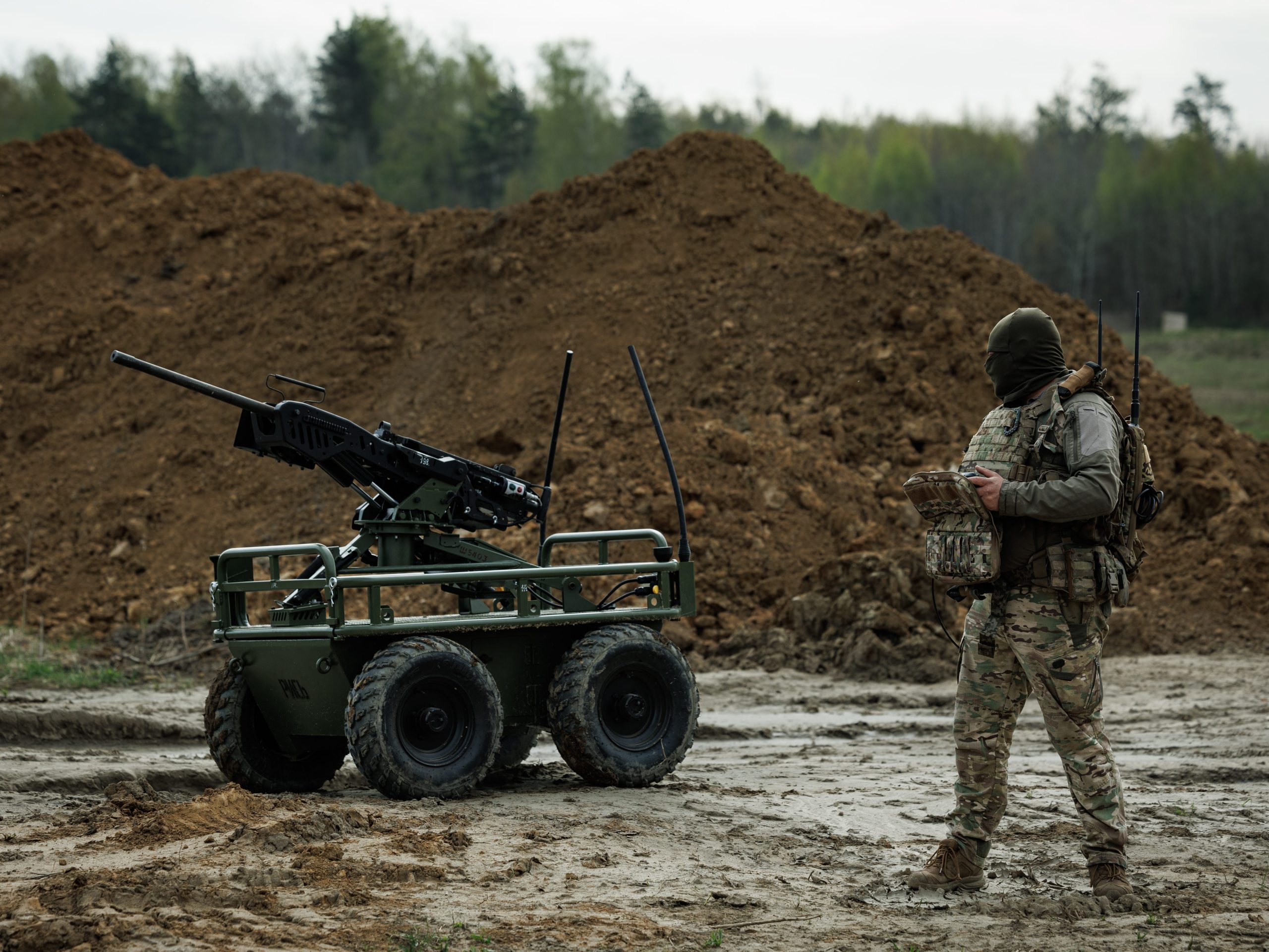 Silent Sentinels: When Russian Troops Bowed to Ukraine’s Robot Vanguard