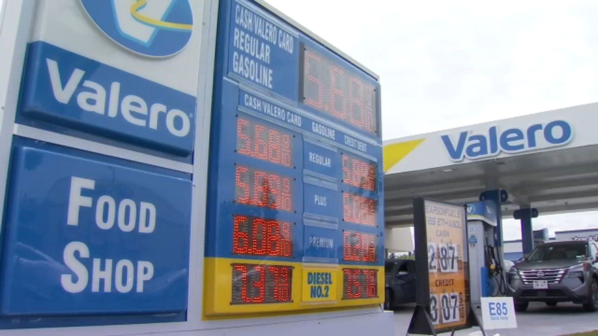 America’s Pumps Erupt: Central Valley Bears Brunt as Geopolitical Tremors Send Fuel Costs Skyward America’s Pumps Erupt: Central Valley Bears Brunt as Geopolitical Tremors Send Fuel Costs Skyward