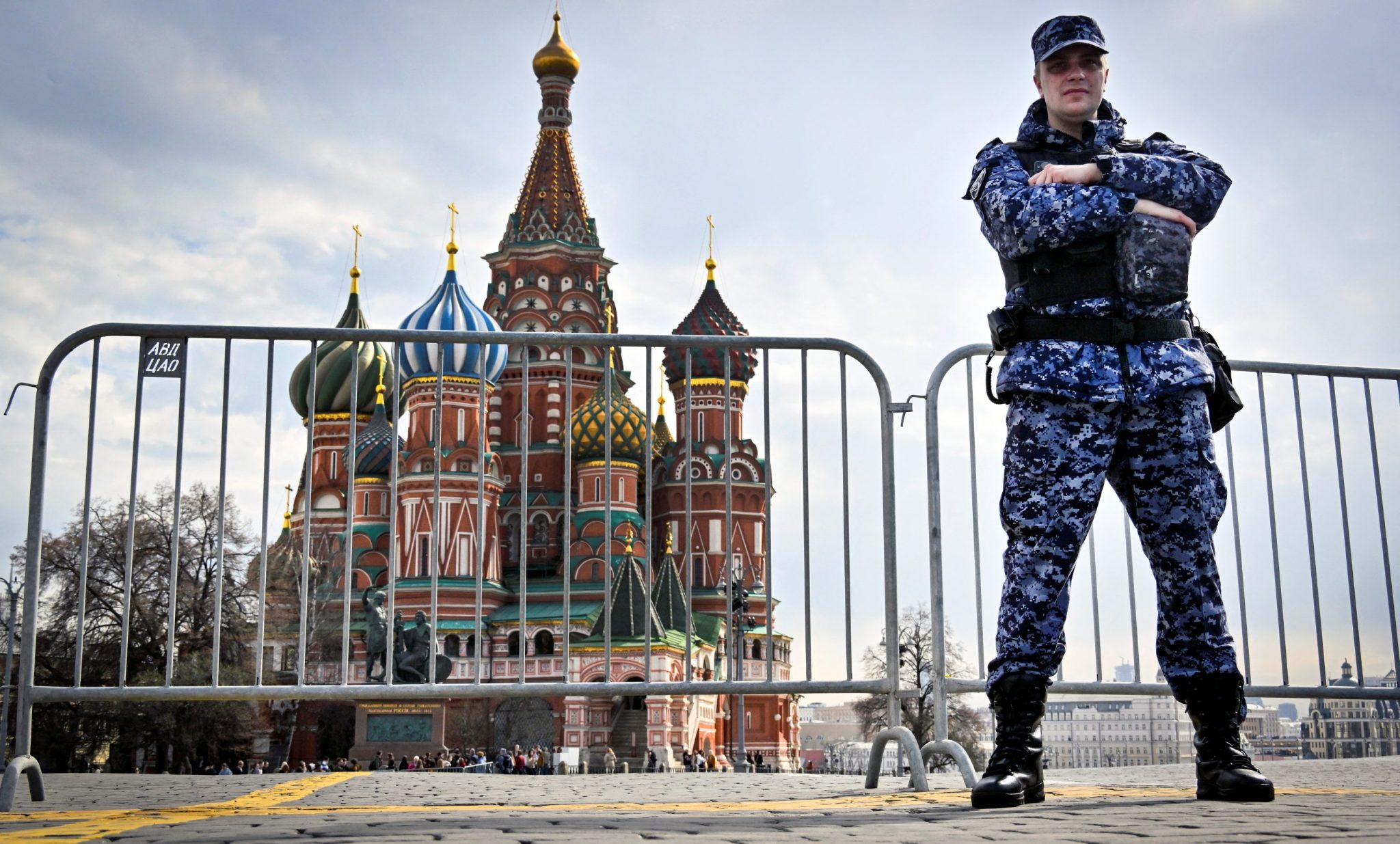 Moscow’s Fraying Ledger: Behind the Kremlin’s Economic Façade, Disquiet Mounts