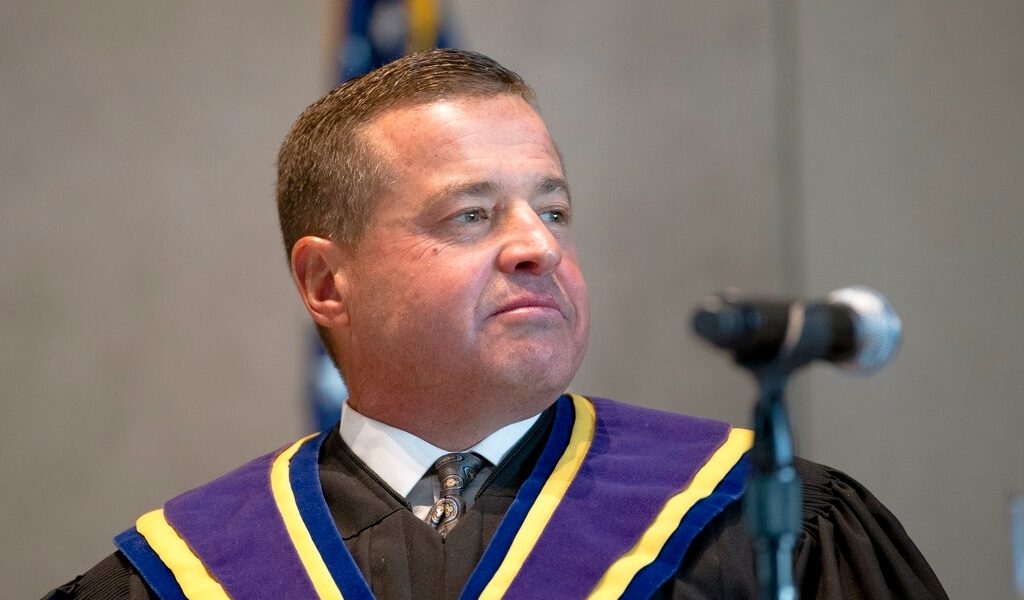 Pennsylvania Political Fault Line Cracks: Justice Bails on Dems Amidst Antisemitism Storm Pennsylvania Political Fault Line Cracks: Justice Bails on Dems Amidst Antisemitism Storm