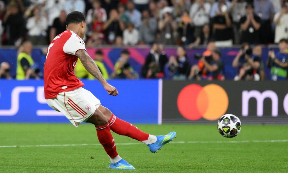 Loyalty’s Arbitrage: How a Missed Penalty Ignited Arsenal’s Coffers and Redefined Fan Devotion Loyalty’s Arbitrage: How a Missed Penalty Ignited Arsenal’s Coffers and Redefined Fan Devotion