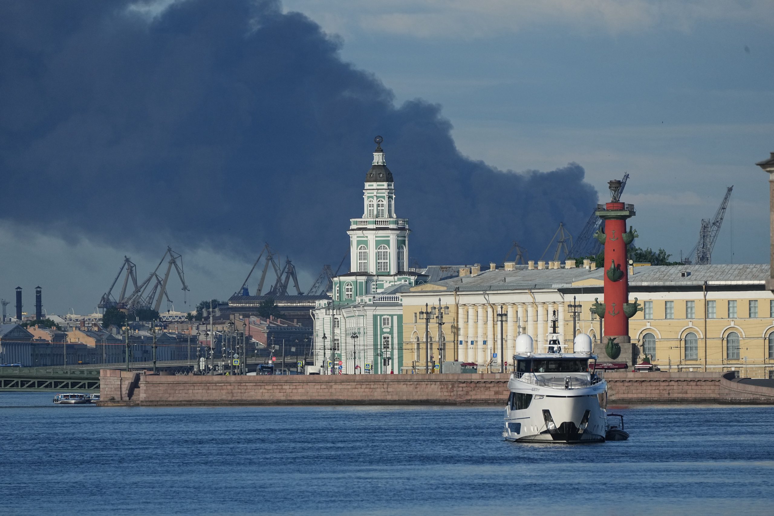 Frozen Dialogue, Burning Cities: Kyiv’s Reach Tests Kremlin’s Resolve Frozen Dialogue, Burning Cities: Kyiv’s Reach Tests Kremlin’s Resolve