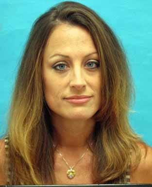 Shadow of Past Haunts Florida Town Manager Bid: Public Trust Erodes
