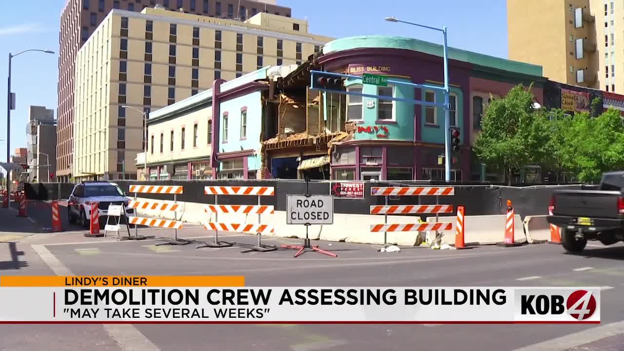 Albuquerque’s Crumbling Nostalgia: The Slow Demise of Lindy’s Diner Albuquerque’s Crumbling Nostalgia: The Slow Demise of Lindy’s Diner