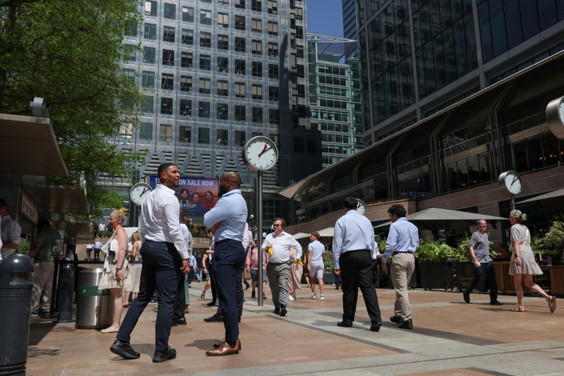 UK Hiring Dips: Gulf Tensions Cast Long Shadow on Job Market UK Hiring Dips: Gulf Tensions Cast Long Shadow on Job Market