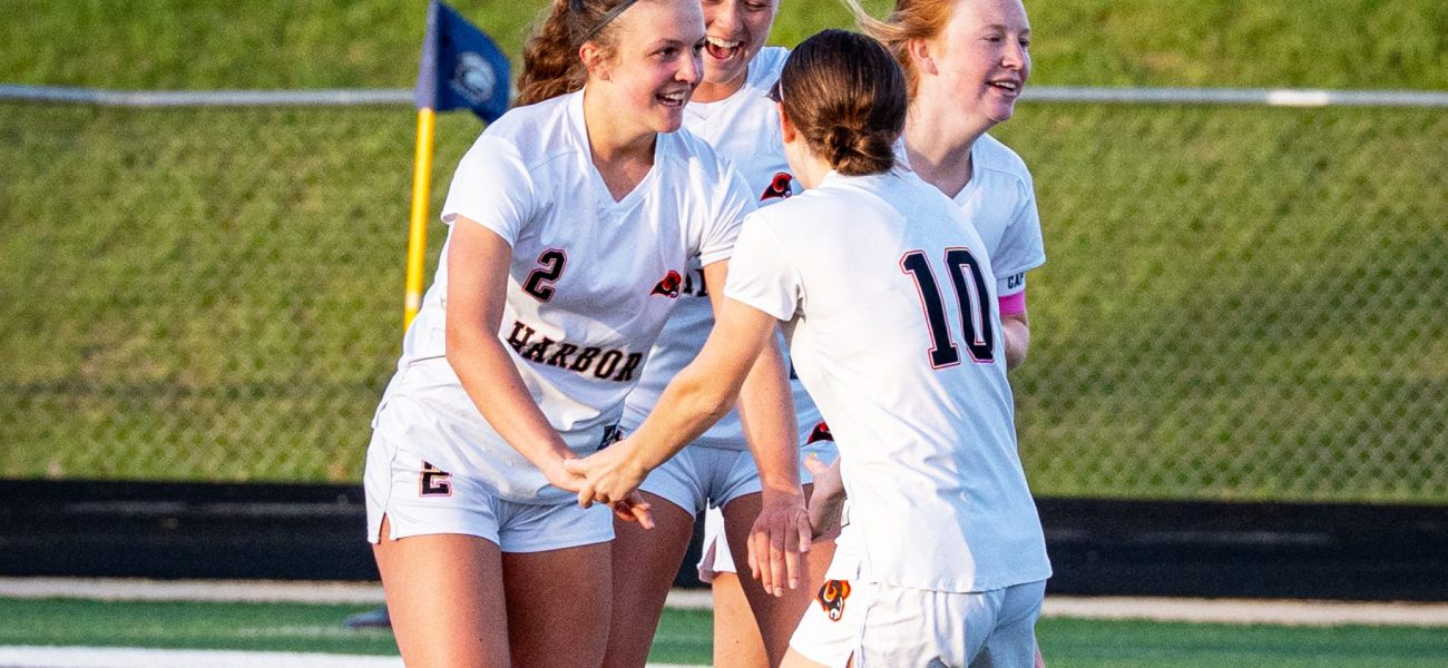 The Silent Art of Defense: Michigan Schoolgirls Offer Geopolitical Lessons in Relentless Play The Silent Art of Defense: Michigan Schoolgirls Offer Geopolitical Lessons in Relentless Play