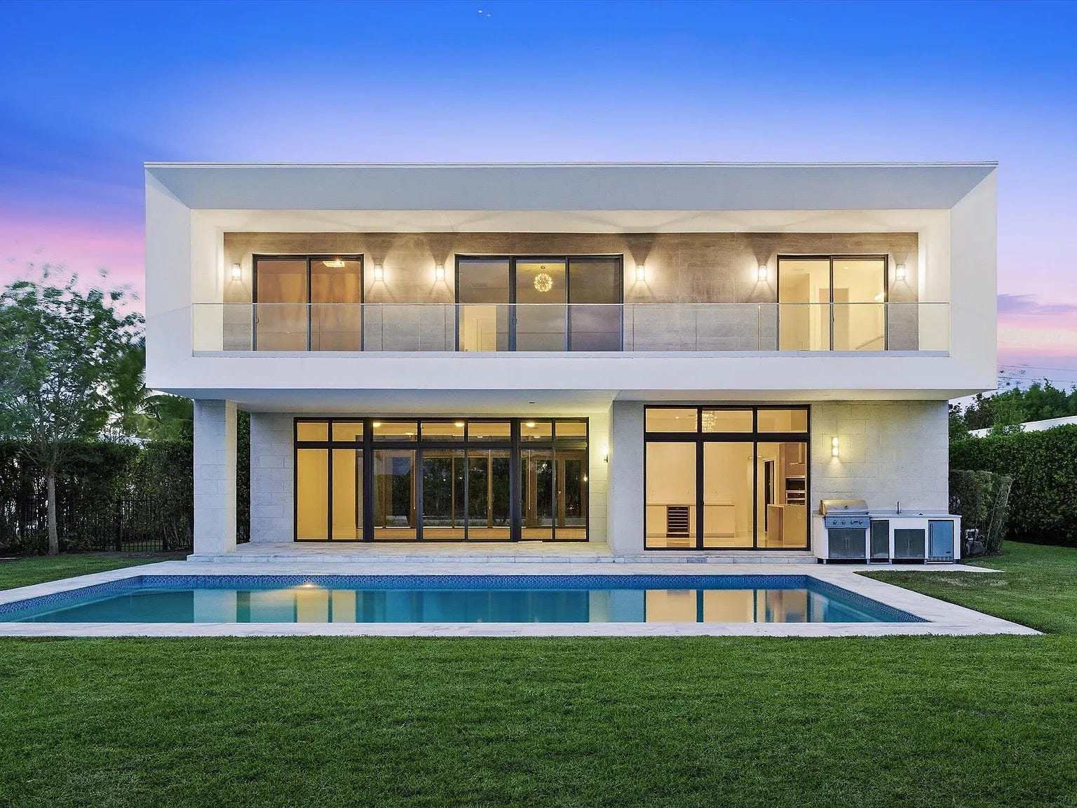 From Miami Beach to Silicon Valley: Generational Wealth Shifts to Algorithmic Futures From Miami Beach to Silicon Valley: Generational Wealth Shifts to Algorithmic Futures
