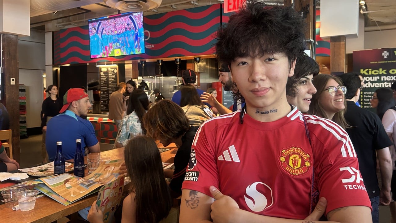 Global Spectacle, Local Longing: Chinese Fans Embrace World Cup From Afar Global Spectacle, Local Longing: Chinese Fans Embrace World Cup From Afar