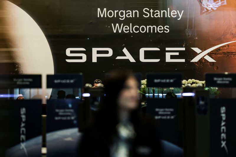 Gravity-Defying Valuations: Wall Street Bets Big on Starman’s Next Act Gravity-Defying Valuations: Wall Street Bets Big on Starman’s Next Act