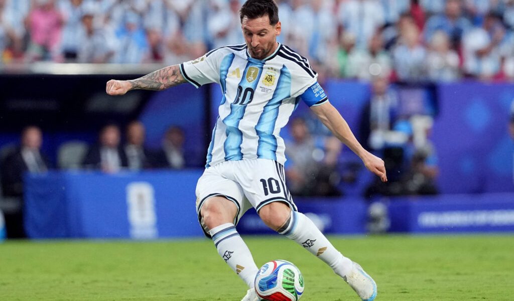 Scaloni’s Chess Move: Messi’s Sidelines, Global Market Trembles Scaloni’s Chess Move: Messi’s Sidelines, Global Market Trembles