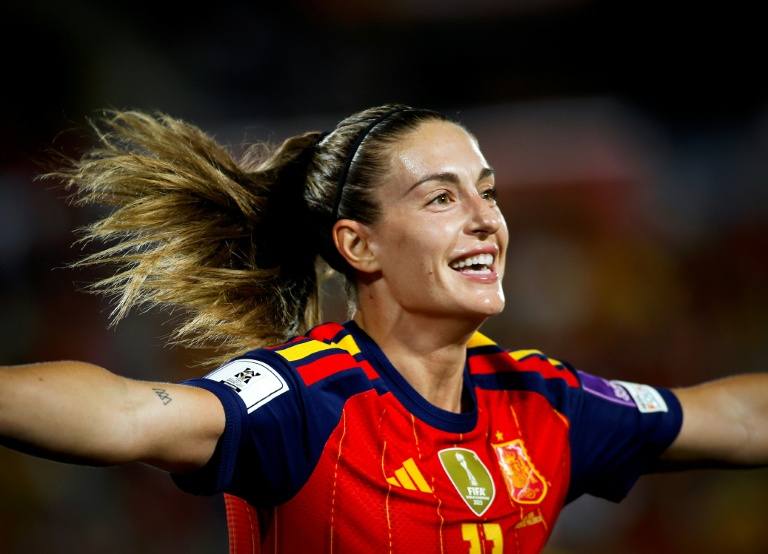 After Venezuelan Tremors, Football Royalty Makes Seismic Shift to London’s Lionesses After Venezuelan Tremors, Football Royalty Makes Seismic Shift to London’s Lionesses