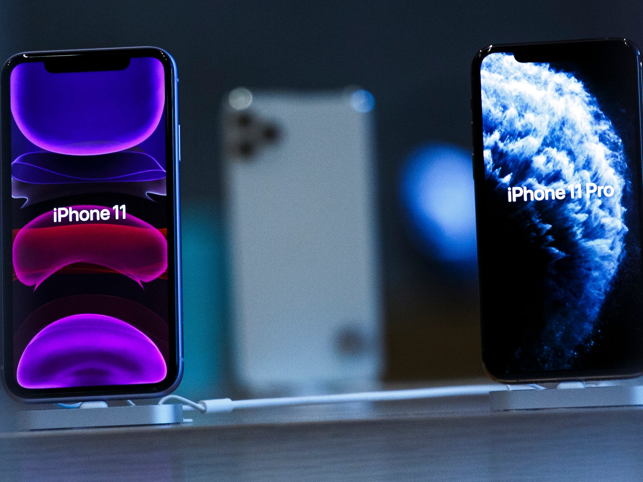 Digital Artifacts Refuse to Rust: The Unexpected Vindication of Your Aging Pocket Computer Digital Artifacts Refuse to Rust: The Unexpected Vindication of Your Aging Pocket Computer