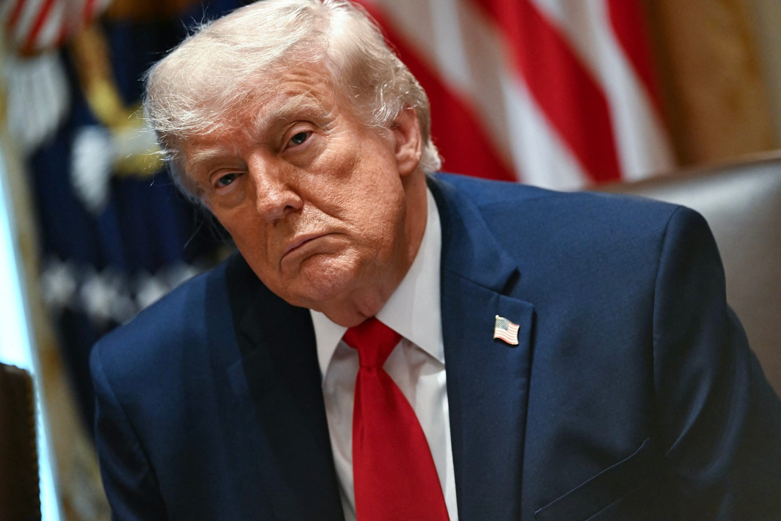 Cracks in the Grand Old Wall? Booker Bets on Deep-Seated GOP Unease with Trump Cracks in the Grand Old Wall? Booker Bets on Deep-Seated GOP Unease with Trump