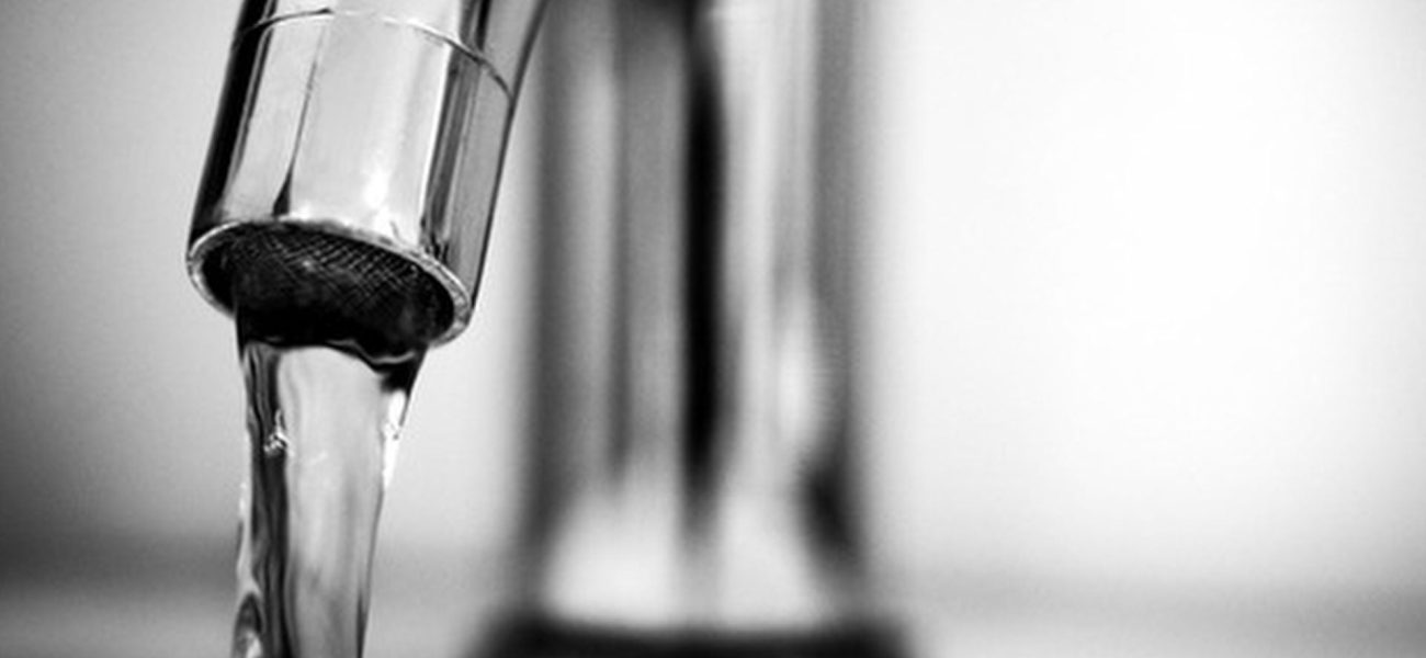 Beneath the Tap: A Tiny Town’s Dry Spell Echoes a Nation’s Crumbling Backbone