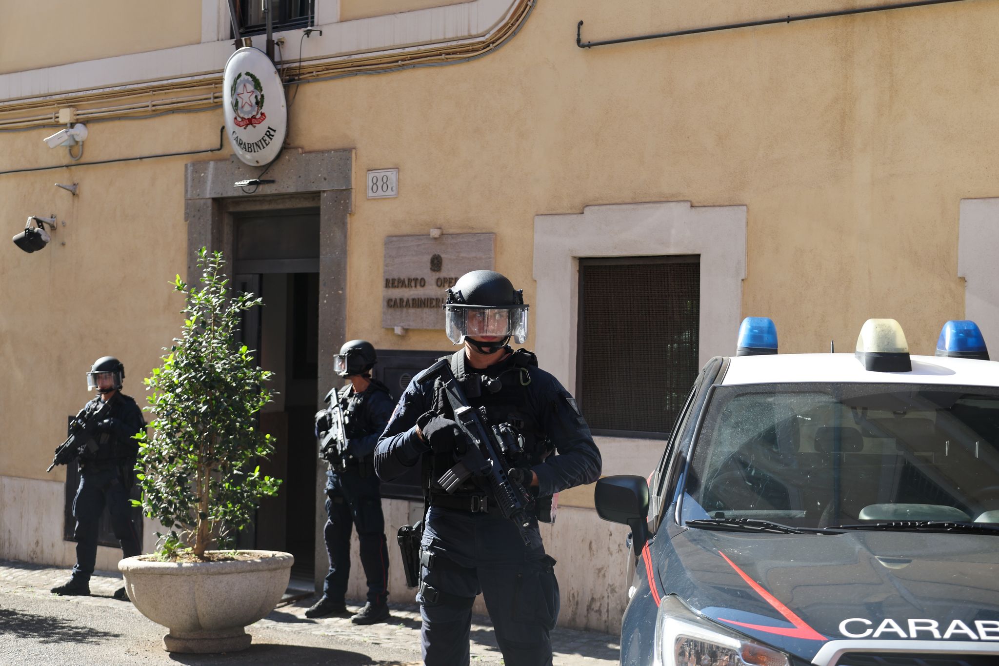 Car Bombing in Sicily Silences a Car, Rattles Free Press — Arrests Made