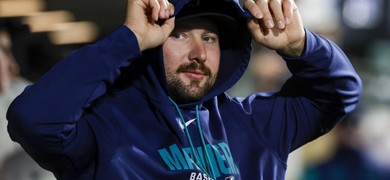 The Detached Observer: Star Catcher’s Injury Offers Unsettling Perspective on the Game The Detached Observer: Star Catcher’s Injury Offers Unsettling Perspective on the Game