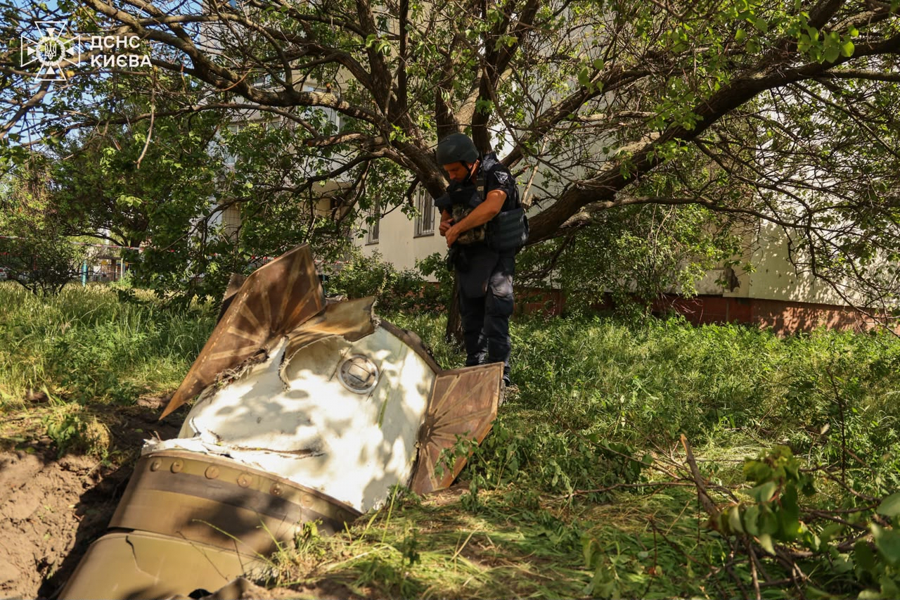 Kremlin’s Fiery Reality: Fuel Woes Stoke Unease as Drones Pierce Russia’s Economic Armor Kremlin’s Fiery Reality: Fuel Woes Stoke Unease as Drones Pierce Russia’s Economic Armor