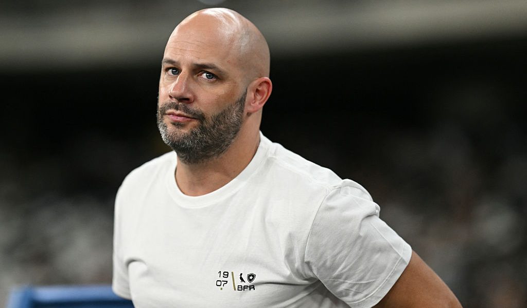 Rio’s Forbidden Gambit: Under Siege, Vasco Eyes Rival’s Commander Rio’s Forbidden Gambit: Under Siege, Vasco Eyes Rival’s Commander