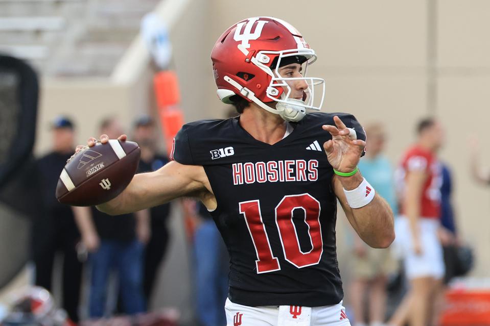 Heisman Hangover: Football’s Dynastic Succession Crisis and the Weight of Inherited Glory