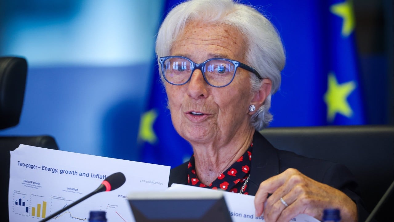 Lagarde Urges Global Dialogue on China’s Yuan to Address Economic Imbalances Lagarde Urges Global Dialogue on China’s Yuan to Address Economic Imbalances