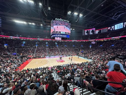 Billionaire Bet: Portland’s Dual-Sport Gamble Reshapes Women’s Athletics Billionaire Bet: Portland’s Dual-Sport Gamble Reshapes Women’s Athletics