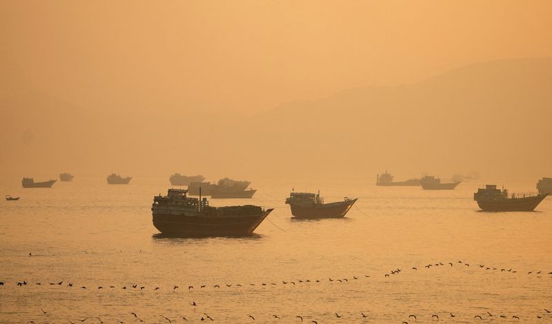 Beijing’s Gambit: Iranian Oil Flow Reshapes Geopolitics Amidst Sanctions Waivers Beijing’s Gambit: Iranian Oil Flow Reshapes Geopolitics Amidst Sanctions Waivers