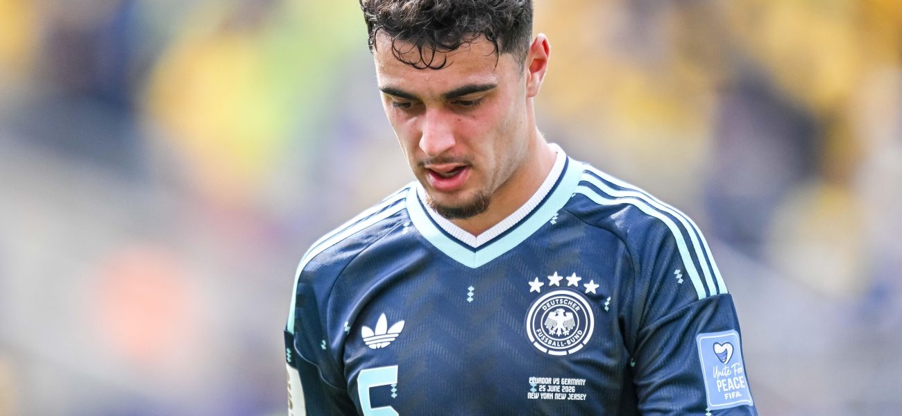 German Turmoil: Lahm Stirs Hornet’s Nest, Demands Midfield Overhaul German Turmoil: Lahm Stirs Hornet’s Nest, Demands Midfield Overhaul