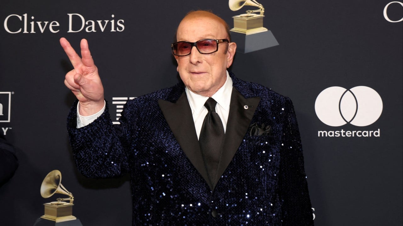 Clive Davis, Music Mogul Behind Pop and Rock Superstars, Dies at 94 Clive Davis, Music Mogul Behind Pop and Rock Superstars, Dies at 94