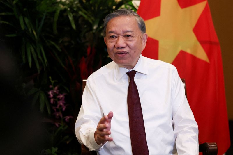 Dragon’s Shadow: Manila, Hanoi Bolster Alliance Amidst Volatile Sea Tensions Dragon’s Shadow: Manila, Hanoi Bolster Alliance Amidst Volatile Sea Tensions