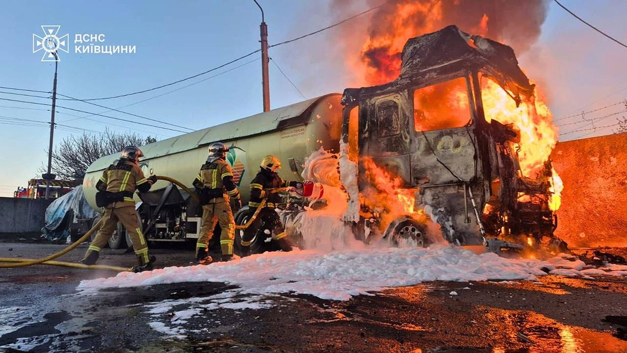 Moscow’s Achilles’ Heel: Drone Strikes Jolt Fuel Markets as Capital Tastes Conflict’s Edge Moscow’s Achilles’ Heel: Drone Strikes Jolt Fuel Markets as Capital Tastes Conflict’s Edge