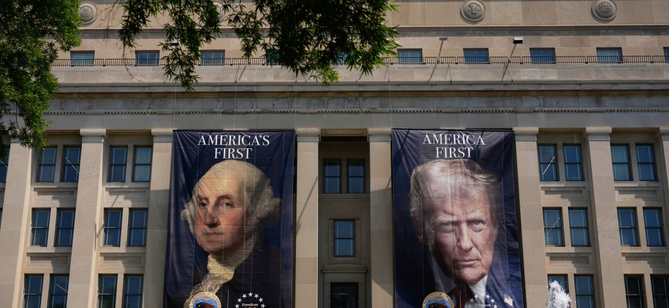 America’s Peculiar Kingship: 250 Years On, the Republic Fidgets Under Populist Pressure America’s Peculiar Kingship: 250 Years On, the Republic Fidgets Under Populist Pressure