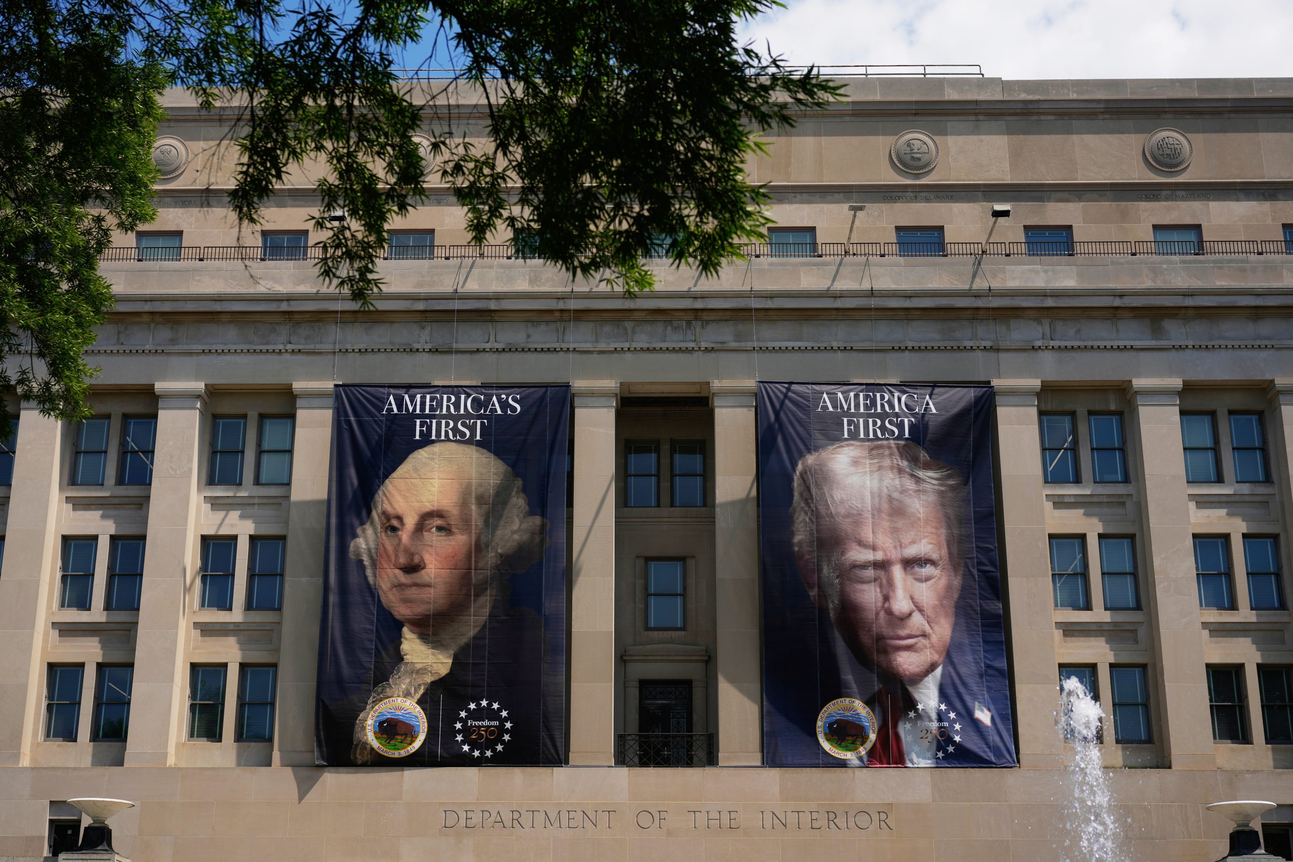 America’s Peculiar Kingship: 250 Years On, the Republic Fidgets Under Populist Pressure
