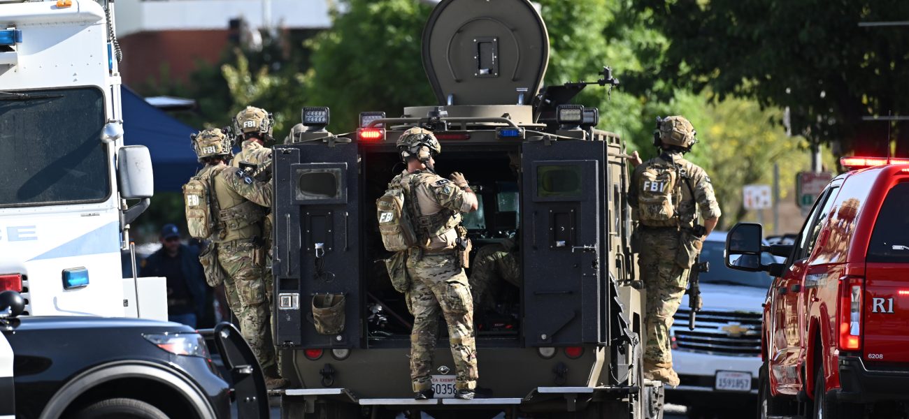 California Hostage Drama Ends Fatally as Police Shoot Suspect California Hostage Drama Ends Fatally as Police Shoot Suspect