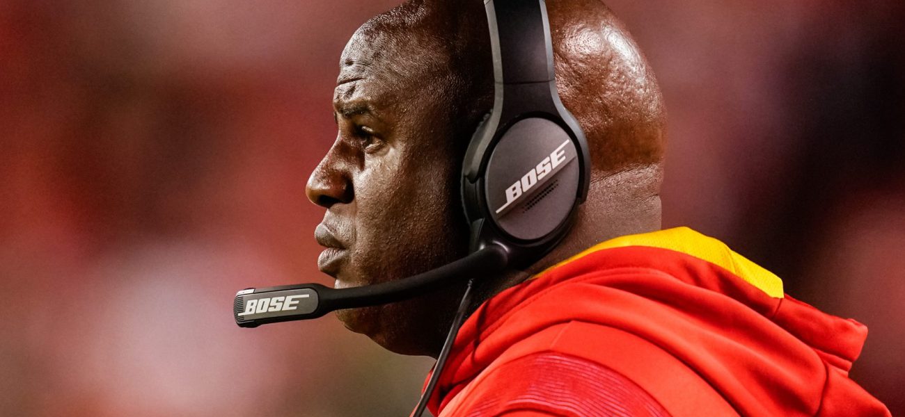 Gridiron Echoes: A Coach’s Homecoming Realigns an Empire, Shakes Sporting Assumptions Gridiron Echoes: A Coach’s Homecoming Realigns an Empire, Shakes Sporting Assumptions