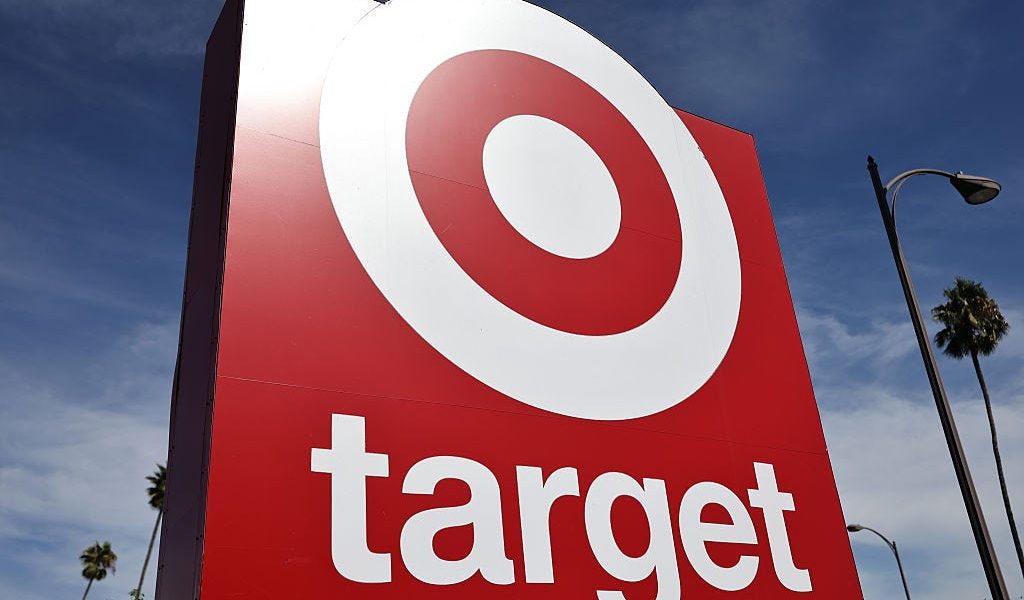 Retail Titan’s Summer Push: A Quirky Gauge of America’s Economic Jitters? Retail Titan’s Summer Push: A Quirky Gauge of America’s Economic Jitters?