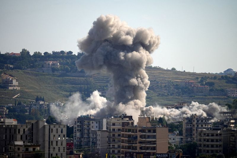 Mideast’s Shadow Dance Intensifies: A Perilous Cycle of Retribution Unfurls Mideast’s Shadow Dance Intensifies: A Perilous Cycle of Retribution Unfurls