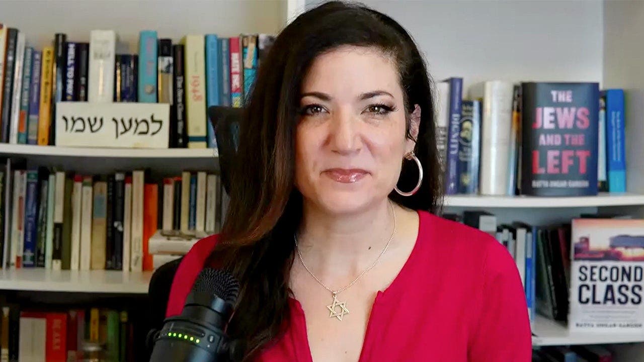 Political Disenchantment: American Jews Seek a New Compass Amid Shifting Tides Political Disenchantment: American Jews Seek a New Compass Amid Shifting Tides