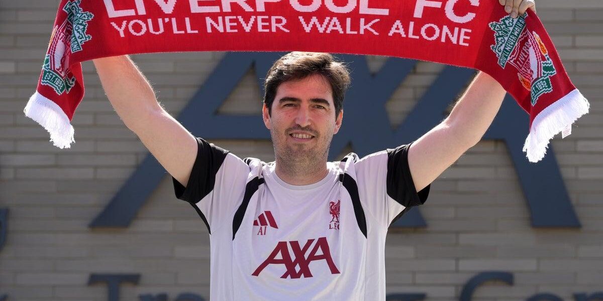 Liverpool’s Transfer Focus: Iraola Highlights Crucial Position Liverpool’s Transfer Focus: Iraola Highlights Crucial Position