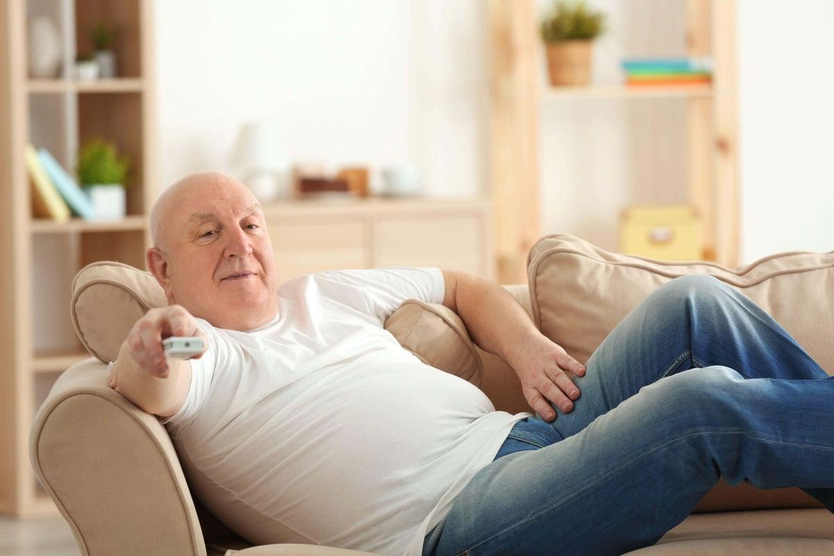 Study Links Excessive TV Watching to Increased Alzheimer’s Risk Study Links Excessive TV Watching to Increased Alzheimer’s Risk